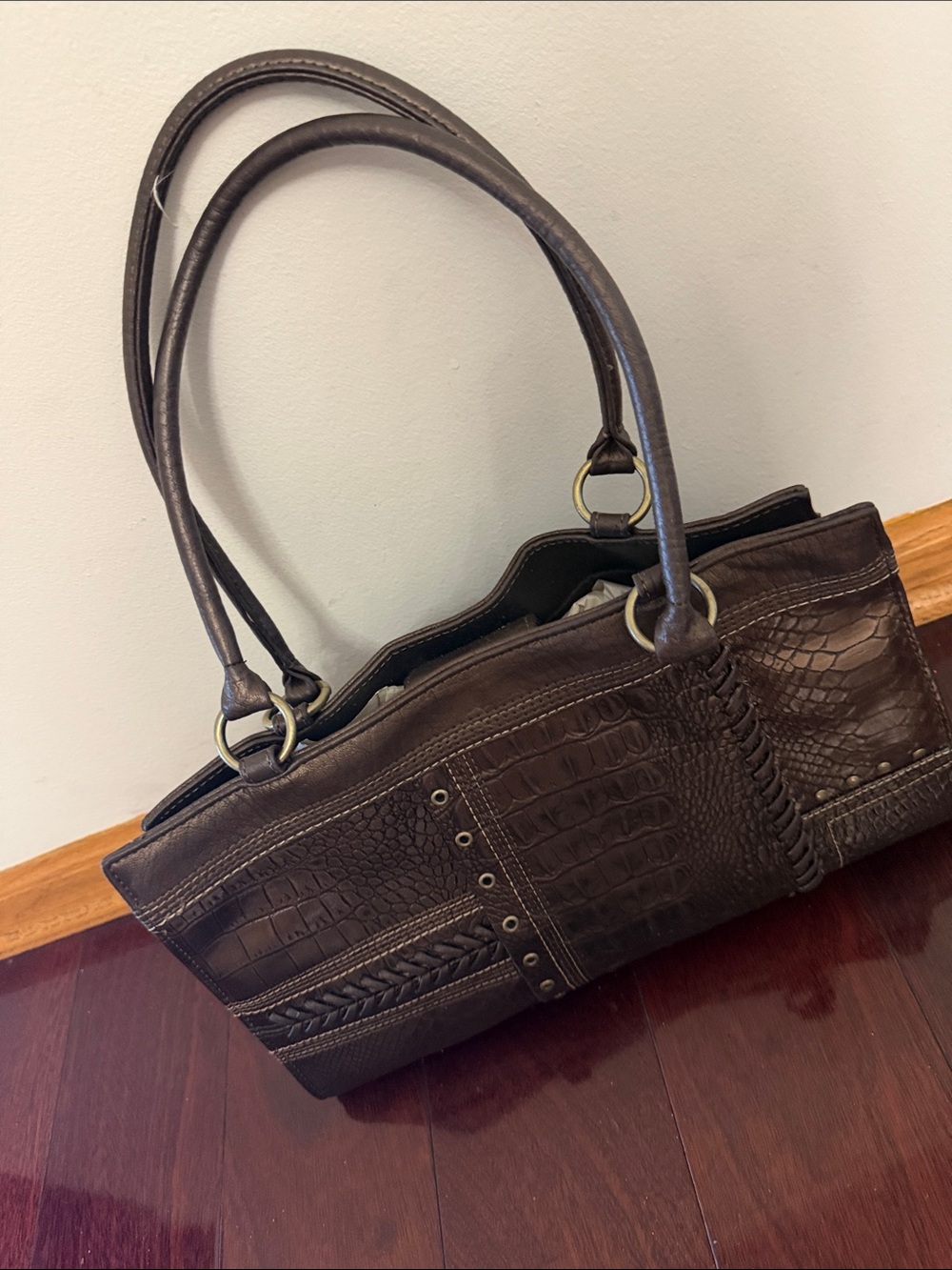 Women’s Dark Brown Croc-Embossed Shoulder Bag